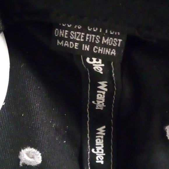 NWOT Wrangler Twenty Xtreme hat, adjustable Velcro closure - Picture 7 of 8